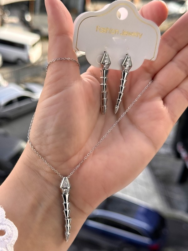 Gümüş Çelik Kadın Küpe ve Kolye Set FRJW10007A-A 2 Yıl Garantili Hediye Paketli
